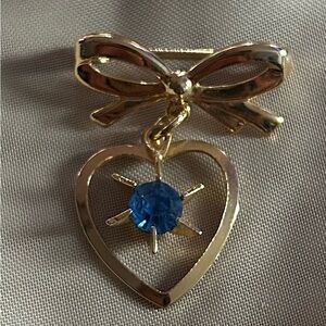 Vintage 50’s Sweetheart Brooch